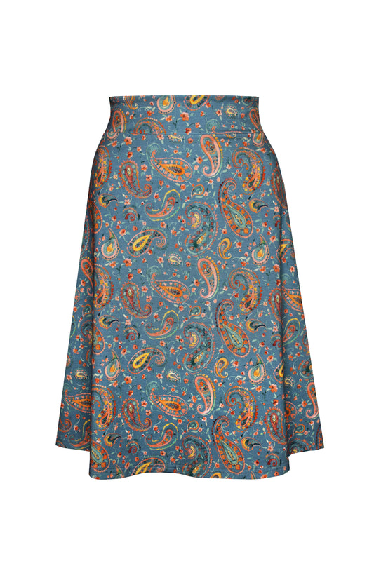 Knielanger A-Linienrock aus Baumwolljersey in jeansblau mit Paisleymuster - LA.LUKA Berlin