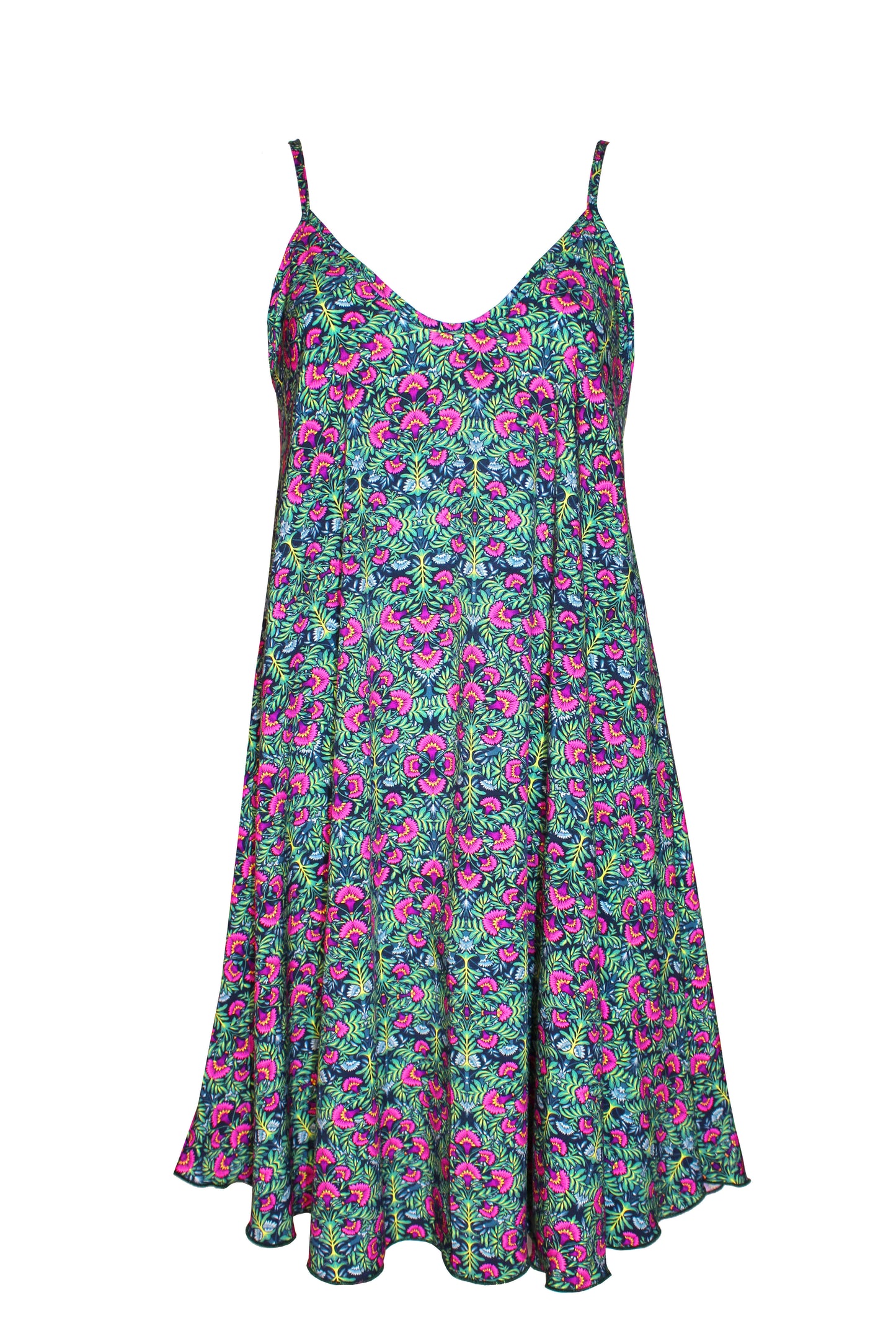 Leichtes, geblümtes Sommerkleid mit lockerer Silhouette und Spaghettiträgern in grün, fair produziert in Berlin.