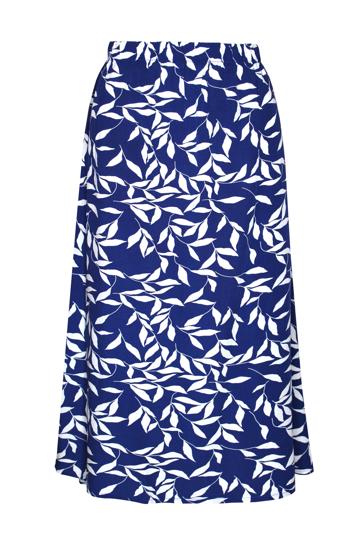 Blauer Midirock mit weißem Blätterprint.