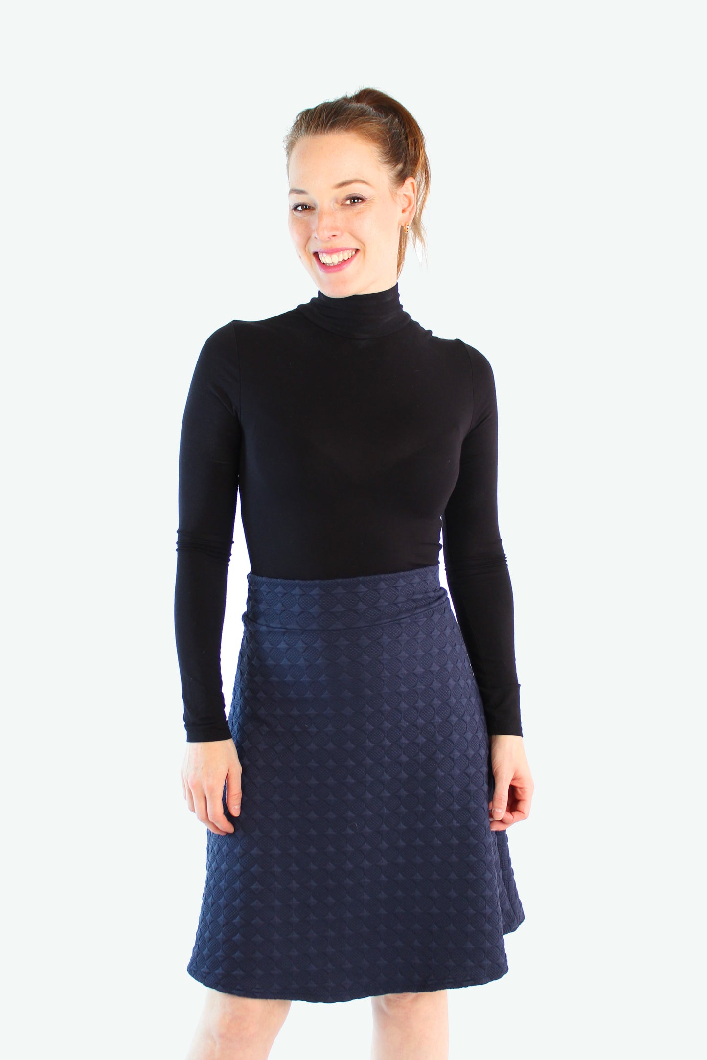 Eleganter dunkelblauer Rock in A-Linie aus Strukturstoff – ideal für Büro und Alltag