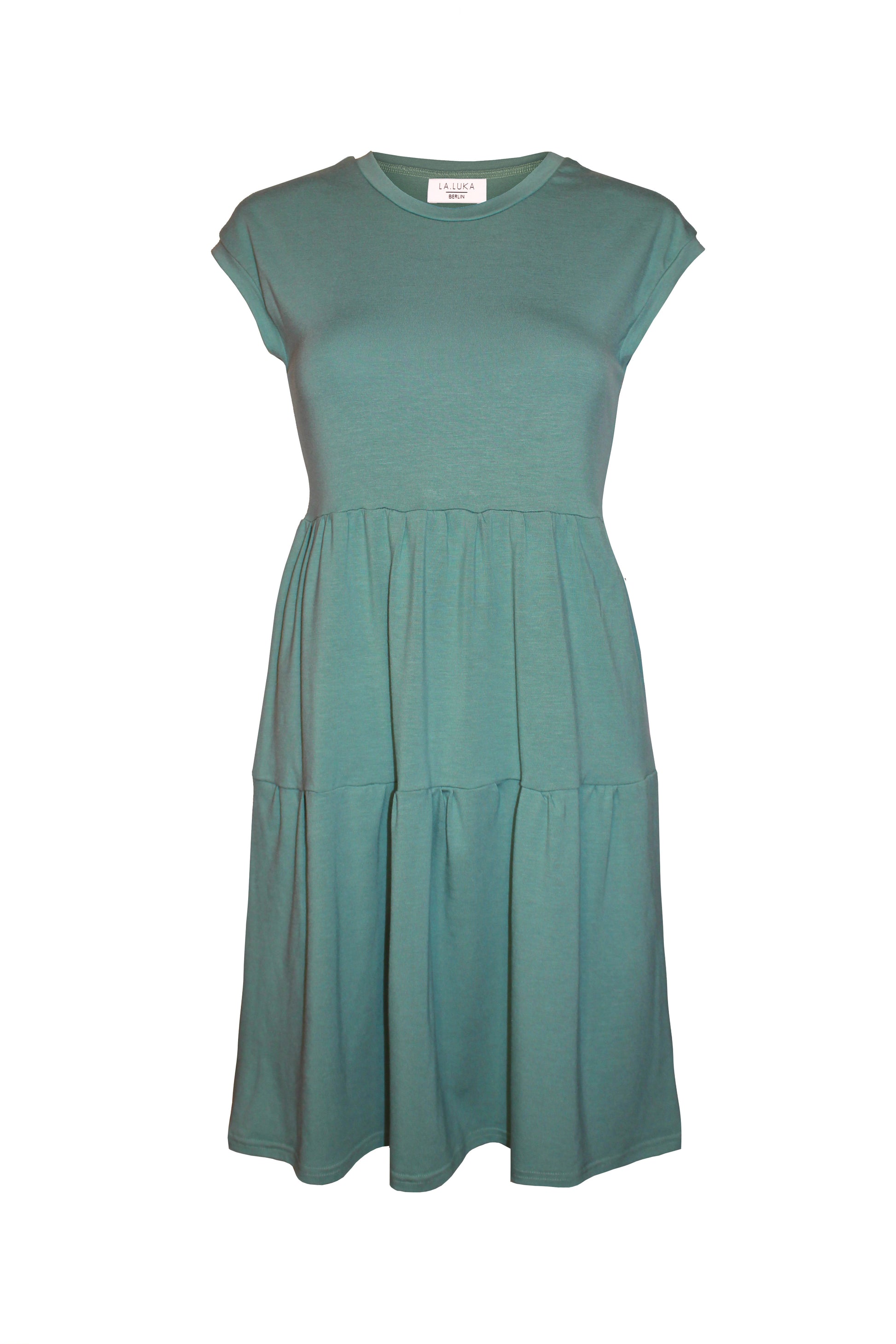 Sommerkleid in mintgrün aus Bambusjersey mit Rundhalsausschnitt und Stufen von LA.LUKA Berlin.